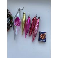 Лот елочных игрушек.