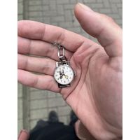 Часы наручные  луч с кроликом ссср