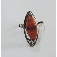Кольцо с янтарём 50-60-е годы Прибалтика. Размер 1.85 см. Мельхиор.