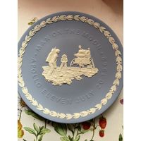 Тарелка Wedgwood тема Космос Полет на Луну редкая серия голубой бисквит Англия винтаж