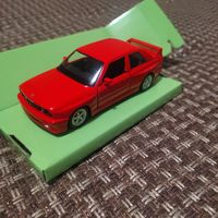 Модель BMW M3 e30 red