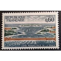 Франция. 1966г. Mi1566**. Приливная электростанция в устье реки Ранс.