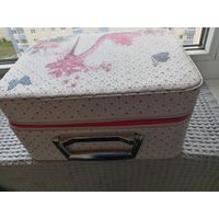 Сундучок для косметики б/у