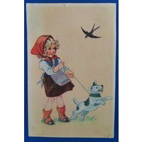 Девочка собачкой. Польша. 1950-60 г. Чистая