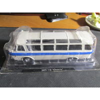 Модель машины ЗИЛ-118 Юность ,Модель машины ЗИЛ-118 К Юность 1\43