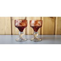 Рюмки на ножке из цветного стекла (с дефектами)