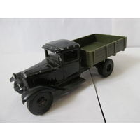 МОДЕЛЬ АВТОМОБИЛЯ ГАЗ-АА ВРЕМЕН СССР.