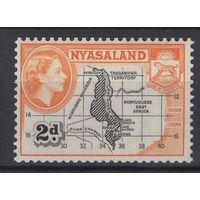 Ньясаленд / Nyasaland 1953 ** 2d, Карта, Герб, марка из серии