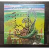 Танзания. 1994 год. Фауна. Динозавры. Блок (148)