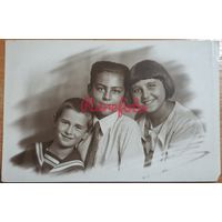 1930-е Счастливое детство дети ретро студийное фото