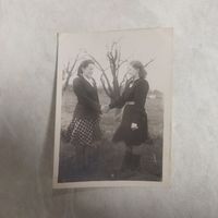 Фотография. Подруги. Ретро СССР. Винтаж.1951 год.