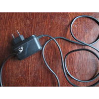 Адаптер (блок питания) S015WV3000050 для зарядки беспроводных аккумуляторных пылесосов (30V, 0.5A, 5.5 x 2.1mm, кабель 1.5 м)