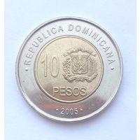 Доменикана 10 песо 2005г.