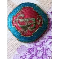 Значок с эмалями