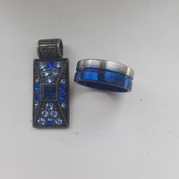 Кольцо и кулон.