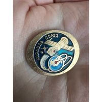 Космический корабль союз значок