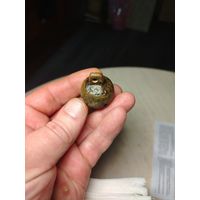 Бубенчик с клеймами целый, звенит, тяжелый