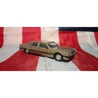 Машинка (модель) deagostini 1:43  ЗИЛ-4102