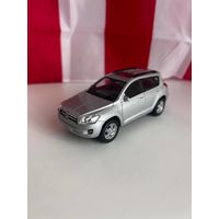 Модель welly toyota rav4 1:43