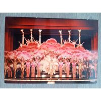 Этнография. Париж, финальная сцена в Казино де Пари