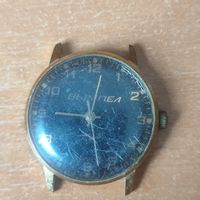 Часы "Вымпел" в жёлтом корпусе, не рабочие, без крышки.