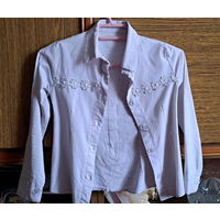 Рубашка белая на девочку 5-6лет, б.у, в хорошем состоянии, ткань стрейч