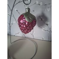 Елочная игрушка малина