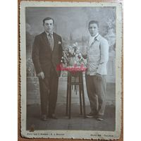 1910-е Два приятеля студийное фото типажи ретро