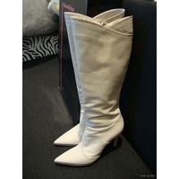 Сапоги ИТАЛИЯ Marino Fabiani цвета слоновой кости, очень красивые! Размер 35.