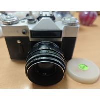 Фотоаппарат ЗенитE Гелиос 44-2. Спуск работает