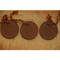 Медаль памятная   (  Клеймо Meissen )   4 см   ( цена за 1 шт )