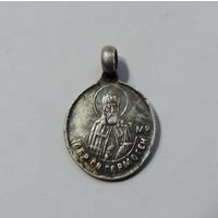 Нательный серебренный медальон 84 пробы до 1917г. Размер 1.1-1.6 см.