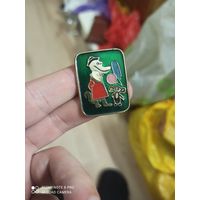 Значок чебурашка и гена