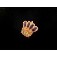 Брошь, Корона