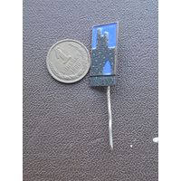 Значок тяжелый, эмали. Латвия. Городок Вильянди. С 1 рубля