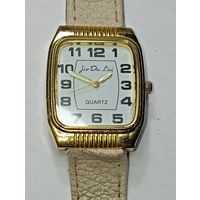 Часы кварцевые Jie Da Lai .