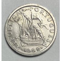 Монета 2.50 эскудо 1982 год. Португалия.