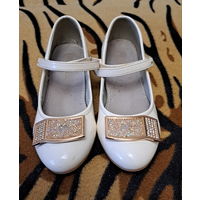 Туфли белые лаковые Сказка, р.31 (19.5см стелька) на р.29, б.у