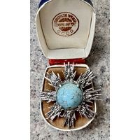 Брошь. Брошь-кулон