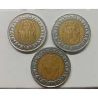 1 фунт 2007 год . 2008 год .2010 год