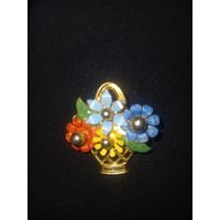 Брошь "Корзинка с цветами" ЧССР