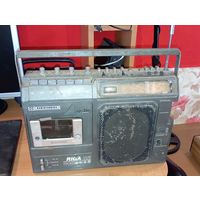 Магнитола  РАДИОТЕХНИКА  " RIGA 111 " .