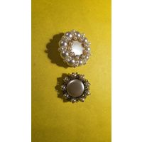 Старые броши.