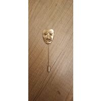 Брошь маска