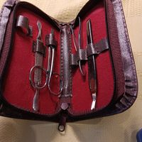 Мелочи жизни: маникюрный дорожный набор, ножницы для шитья. Одним лотом с рубля.