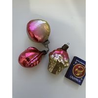 Лот елочных игрушек.