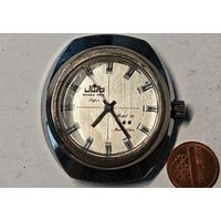 Швейцарские наручные  часы , на ходу