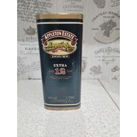 Большая банка от чая