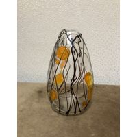 Вазочка. Высота 16 см. Диаметр горловины 2 см. Без дефектов!