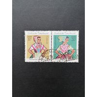 ГДР 1971 Полная серия марок "Лужицкие танцевальные костюмы девушек" (гашение без клея) Mi.1723-1724 каталог 0.60 евро